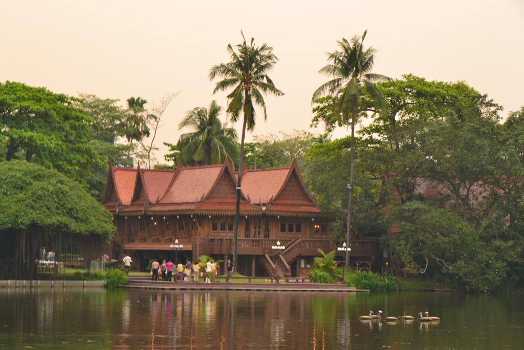 Hotel Suan Sampran Nakhon Pathom Esterno foto